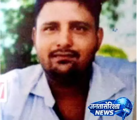 Jammu: 134 FIR मामले में लाऊ गुर्जर गिरफ्तार, कार्रवाई जारी Jammu: 134 FIR मामले में लाऊ गुर्जर गिरफ्तार, कार्रवाई जारी