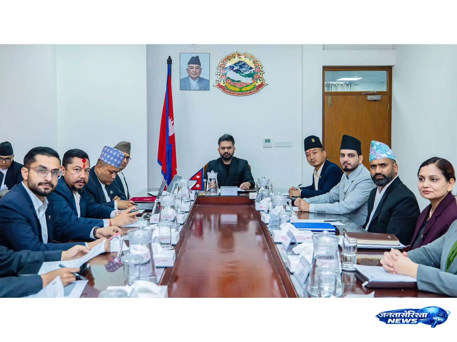 Nepal ने ईंधन संकट के चलते दो दिन की साप्ताहिक छुट्टियों की शुरुआत की Nepal ने ईंधन संकट के चलते दो दिन की साप्ताहिक छुट्टियों की शुरुआत की
