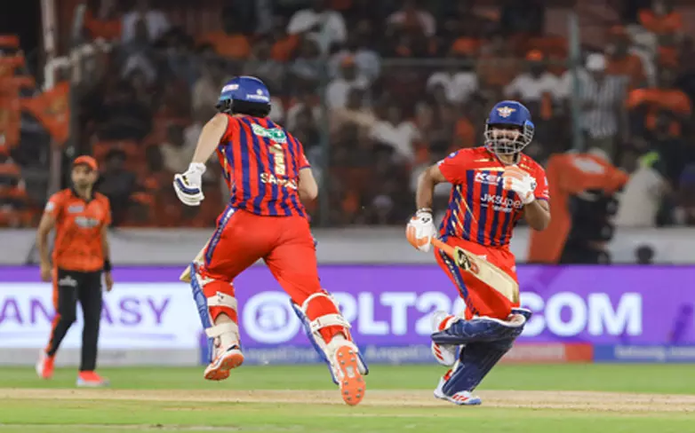 IPL 2026: पंत ने खेली कप्तानी पारी, एसआरएच को 5 विकेट से हराकर एलएसजी ने खोला जीत का खाता IPL 2026: पंत ने खेली कप्तानी पारी, एसआरएच को 5 विकेट से हराकर एलएसजी ने खोला जीत का खाता