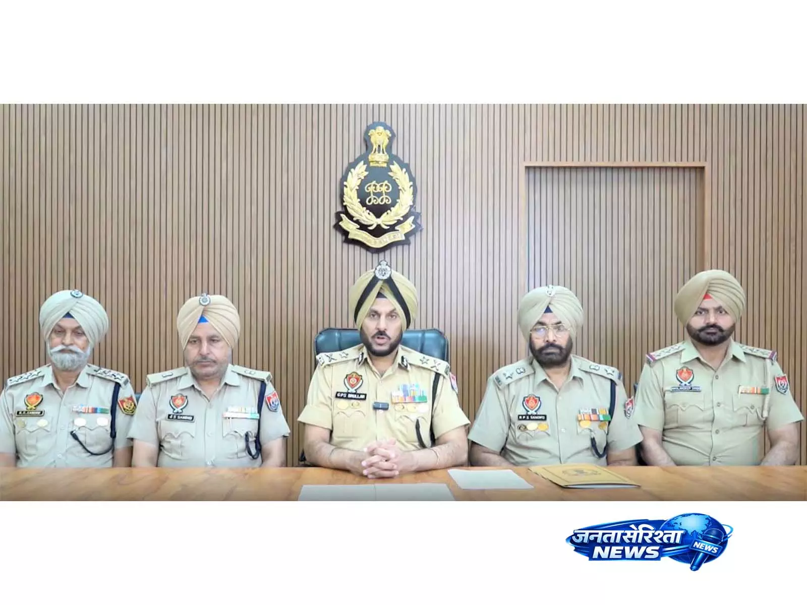 Punjab: अमृतसर पुलिस ने ड्रग रैकेट का किया भंडाफोड़, 4.13 किलोग्राम हेरोइन के साथ 2 गिरफ्तार Punjab: अमृतसर पुलिस ने ड्रग रैकेट का किया भंडाफोड़, 4.13 किलोग्राम हेरोइन के साथ 2 गिरफ्तार