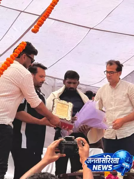 यूपी में महा दंगल, मुख्य अतिथि के तौर पर पहुंचे ओलंपिक मेडलिस्ट योगेश्वर दत्त यूपी में महा दंगल, मुख्य अतिथि के तौर पर पहुंचे ओलंपिक मेडलिस्ट योगेश्वर दत्त