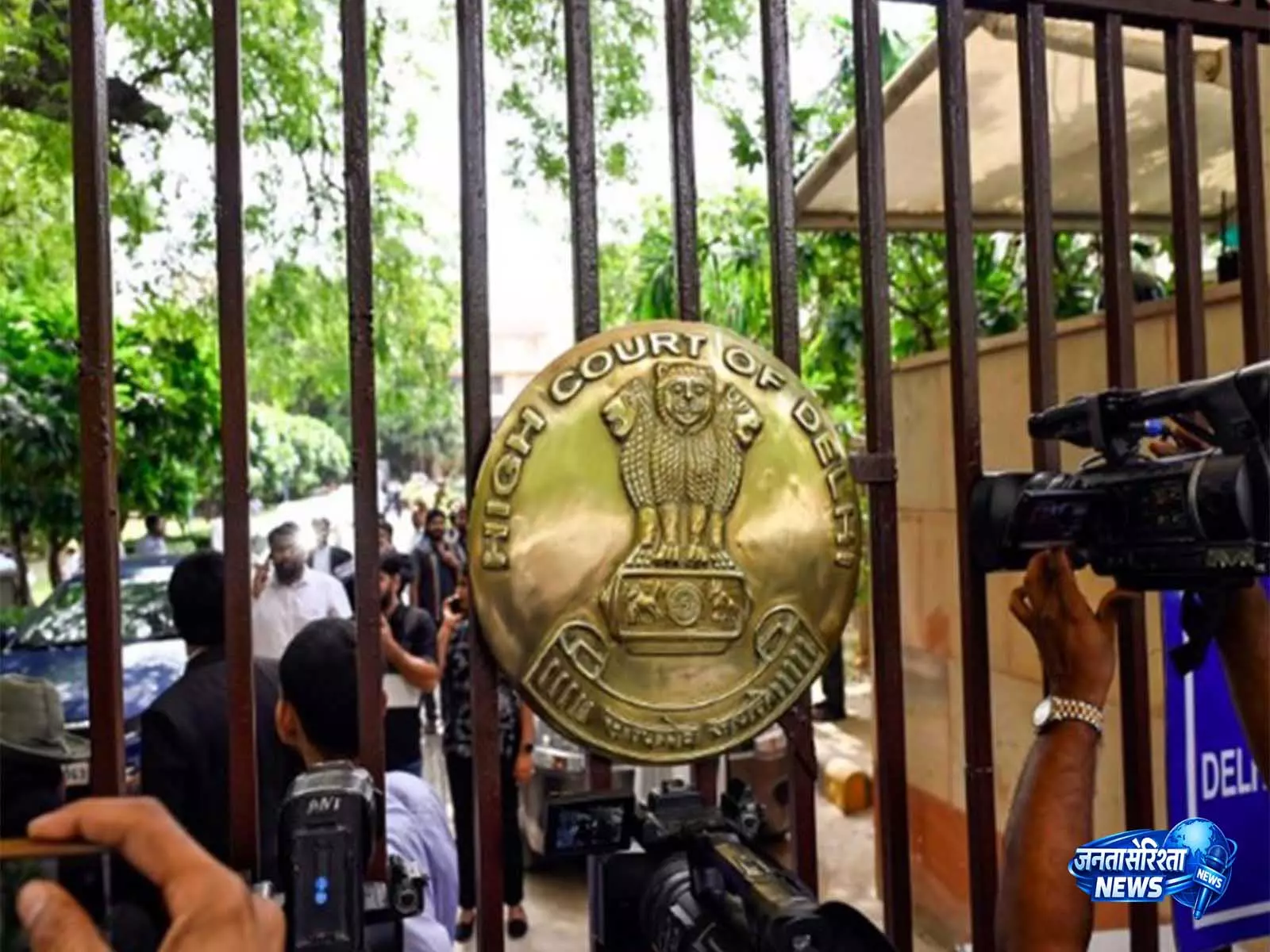 द्वारका दुर्घटना मामला: मृतक पीड़िता की माँ ने CBI जाँच के लिए दिल्ली हाई कोर्ट का रुख किया द्वारका दुर्घटना मामला: मृतक पीड़िता की माँ ने CBI जाँच के लिए दिल्ली हाई कोर्ट का रुख किया