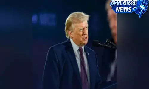 Trump ने ईरान को चेतावनी दी कि अगर होर्मुज जलडमरूमध्य बंद रहा तो उसे नरक का सामना करना पड़ेगा