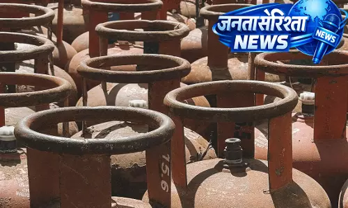 ओडिशा: 5 kg LPG सिलेंडर की बिक्री पर स्पष्टता, स्टूडेंट्स और मज़दूरों को राहत ओडिशा: 5 kg LPG सिलेंडर की बिक्री पर स्पष्टता, स्टूडेंट्स और मज़दूरों को राहत