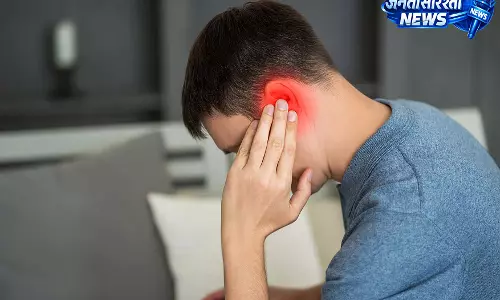 कान की समस्याओं से जूझ रहे हैं? आयुर्वेद बताता है कारण और नेचुरल केयर टिप्स