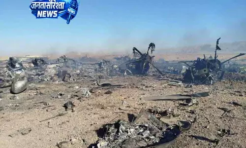 US का साहसी ऑपरेशन, F-15 पायलट को बचाया, ईरान ने किया इनकार US का साहसी ऑपरेशन, F-15 पायलट को बचाया, ईरान ने किया इनकार
