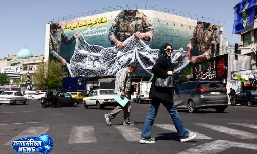 Iran-Israel युद्ध LIVE अपडेट: ईरान पर हवाई हमले, इस्लामशहर में 13 की मौत Iran-Israel युद्ध LIVE अपडेट: ईरान पर हवाई हमले, इस्लामशहर में 13 की मौत