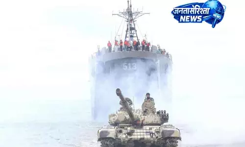 Iranian navy said, होर्मुज जलडमरूमध्य कभी पहले जैसा नहीं होगा Iranian navy said, होर्मुज जलडमरूमध्य कभी पहले जैसा नहीं होगा