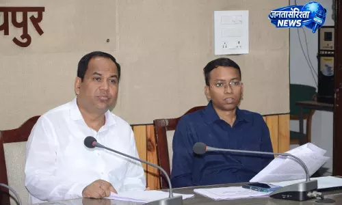 बारिश से पहले सीसी रोड और नाली इत्यादि निर्माण कार्य पूर्ण करें, कलेक्टर ने दिए निर्देश बारिश से पहले सीसी रोड और नाली इत्यादि निर्माण कार्य पूर्ण करें, कलेक्टर ने दिए निर्देश
