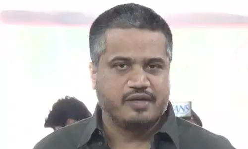 बारामती उपचुनाव में रोहित पवार ने सुनेत्रा पवार का किया समर्थन बारामती उपचुनाव में रोहित पवार ने सुनेत्रा पवार का किया समर्थन