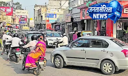 Karnataka : एमजी रोड का गतिरोध अभी तक हल नहीं हुआ Karnataka : एमजी रोड का गतिरोध अभी तक हल नहीं हुआ