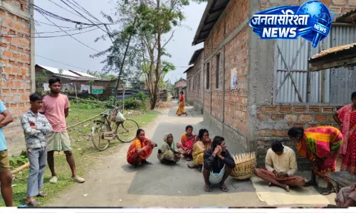 Assam Elections 2026: बोंगाईगांव में बाढ़ से बेघर हुए परिवार उम्मीदवारों पर फैसला नहीं कर पाए हैं Assam Elections 2026: बोंगाईगांव में बाढ़ से बेघर हुए परिवार उम्मीदवारों पर फैसला नहीं कर पाए हैं
