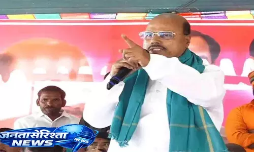 पूर्व MLA मंचिरेड्डी किशन रेड्डी ने कांग्रेस पर कोहीड मार्केट साइट बेचने की साज़िश का आरोप लगाया पूर्व MLA मंचिरेड्डी किशन रेड्डी ने कांग्रेस पर कोहीड मार्केट साइट बेचने की साज़िश का आरोप लगाया