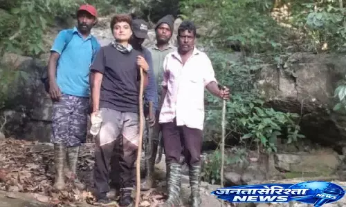 केरल की लापता लड़की चार दिन की Trekking के बाद सुरक्षित मिली केरल की लापता लड़की चार दिन की Trekking के बाद सुरक्षित मिली