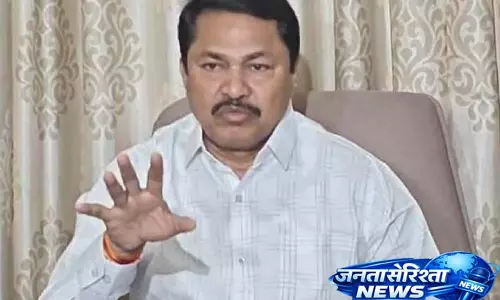 Nana Patole ने सहयोगियों को चेतावनी दी: “कांग्रेस को बदनाम करना बंद करो वरना मैं इसका पर्दाफाश कर दूंगा” Nana Patole ने सहयोगियों को चेतावनी दी: “कांग्रेस को बदनाम करना बंद करो वरना मैं इसका पर्दाफाश कर दूंगा”