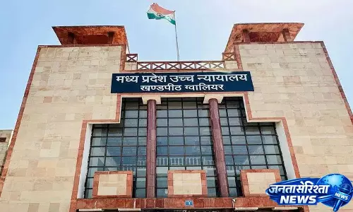 युवती ने 21 साल बड़े पति को मना कर Court में बॉयफ्रेंड चुना युवती ने 21 साल बड़े पति को मना कर Court में बॉयफ्रेंड चुना