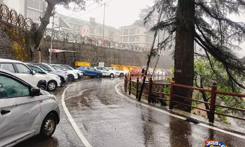 हिमाचल के 5 ज़िलों में भारी बारिश, IMD ने जारी किया ऑरेंज अलर्ट