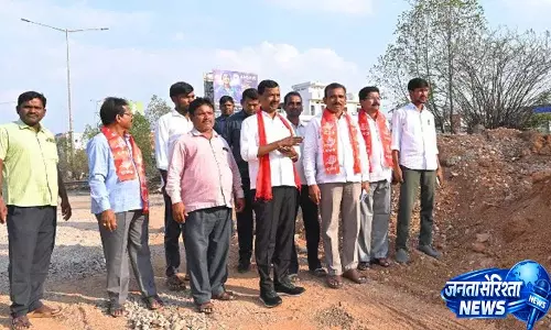 चौटुप्पल में सड़क का काम जल्दी पूरा किया जाना चाहिए: MLC नेलिकंति सत्यम चौटुप्पल में सड़क का काम जल्दी पूरा किया जाना चाहिए: MLC नेलिकंति सत्यम