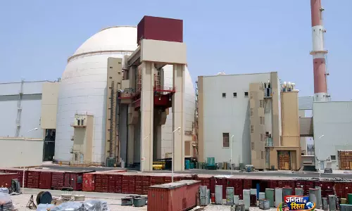 IAEA ने पुष्टि की: अमेरिका-इजरायल का हमला ईरान के बुशेहर परमाणु संयंत्र के पास, संयंत्र सुरक्षित IAEA ने पुष्टि की: अमेरिका-इजरायल का हमला ईरान के बुशेहर परमाणु संयंत्र के पास, संयंत्र सुरक्षित