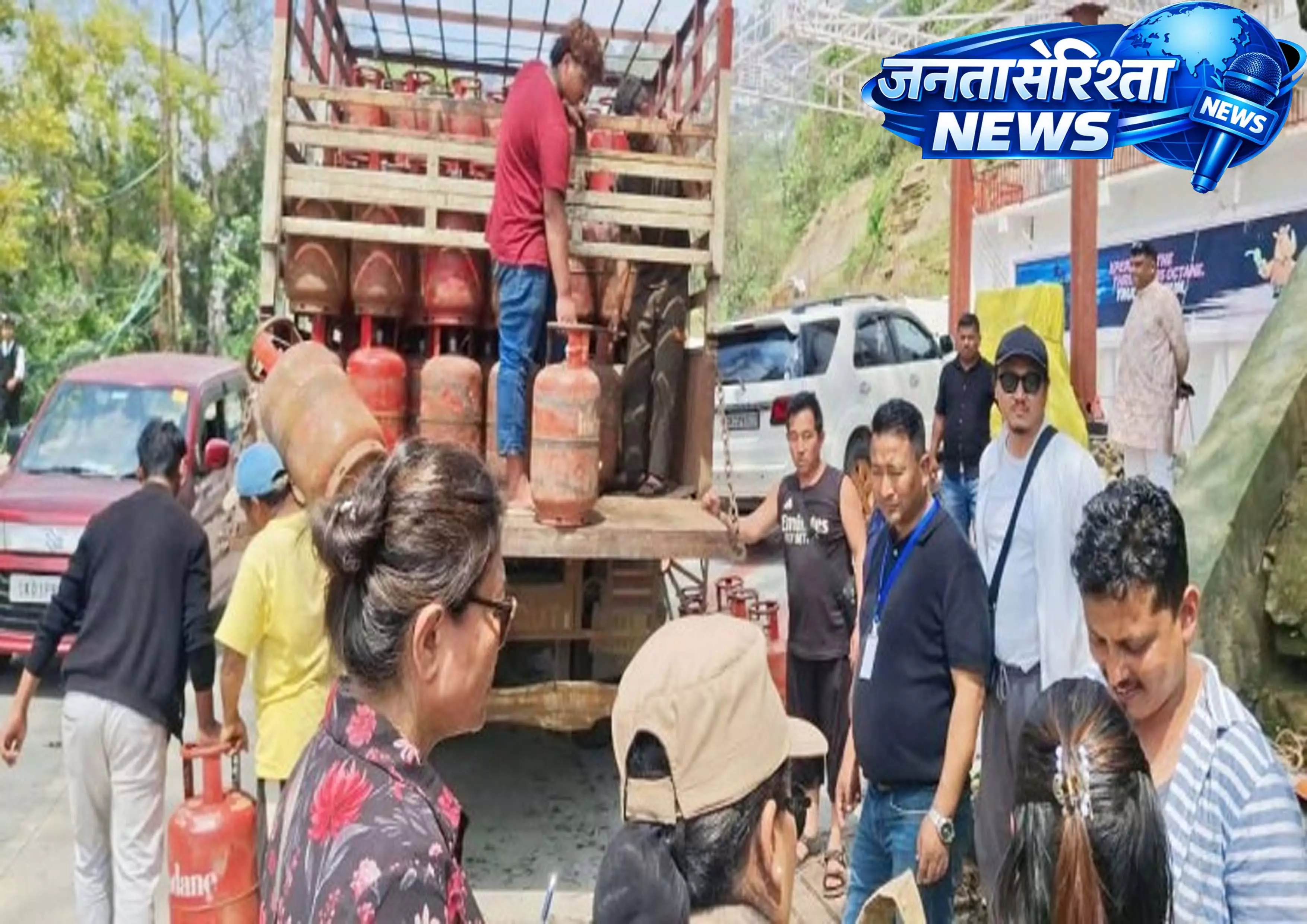 Governments big move: LPG की निर्बाध सप्लाई सुनिश्चित करने के लिए नई पहलें लागू Governments big move: LPG की निर्बाध सप्लाई सुनिश्चित करने के लिए नई पहलें लागू