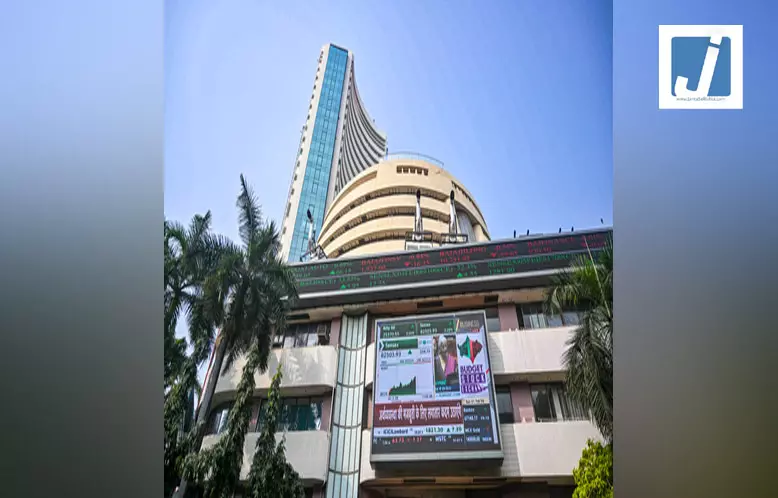 भारतीय शेयर बाजार लाल निशान में खुला, फार्मा स्टॉक्स में बिकवाली भारतीय शेयर बाजार लाल निशान में खुला, फार्मा स्टॉक्स में बिकवाली