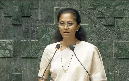 महाराष्ट्र के 41 लोग सऊदी अरब में फंसे, सुप्रिया सुले ने की तुरंत वापसी की अपील महाराष्ट्र के 41 लोग सऊदी अरब में फंसे, सुप्रिया सुले ने की तुरंत वापसी की अपील
