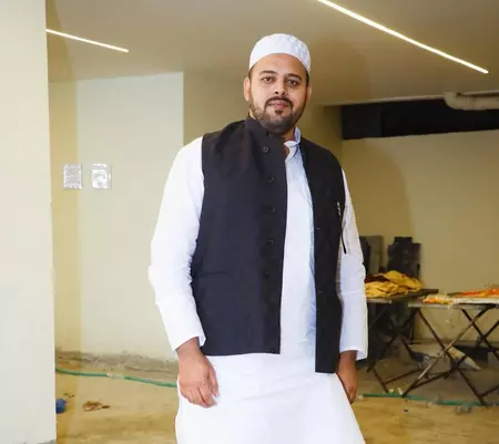 हैदराबाद के चारमीनार में अतिक्रमण हटाने पर भारी बवाल, एआईएमआईएम एमएलसी पर केस दर्ज हैदराबाद के चारमीनार में अतिक्रमण हटाने पर भारी बवाल, एआईएमआईएम एमएलसी पर केस दर्ज