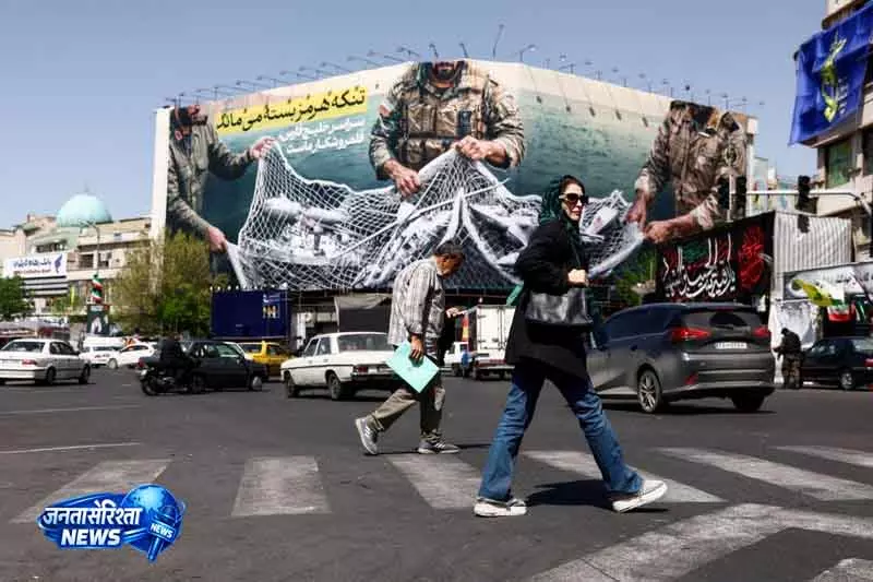 Iran-Israel युद्ध LIVE अपडेट: ईरान पर हवाई हमले, इस्लामशहर में 13 की मौत Iran-Israel युद्ध LIVE अपडेट: ईरान पर हवाई हमले, इस्लामशहर में 13 की मौत