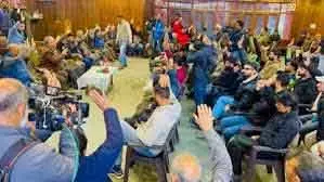 SRINAGAR पार्टी की बैठकें: डीएच पोरा और ज़ैनापोरा निर्वाचन क्षेत्रों में चर्चा SRINAGAR पार्टी की बैठकें: डीएच पोरा और ज़ैनापोरा निर्वाचन क्षेत्रों में चर्चा