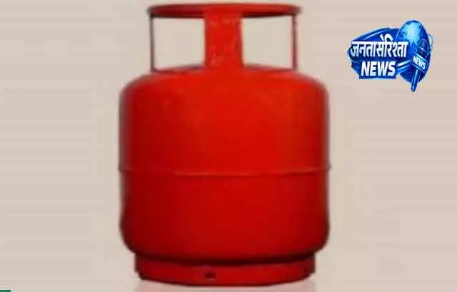 Odisha ने 5 kg LPG पर रोक में ढील दी, स्टूडेंट्स और वर्कर्स को अनुमति Odisha ने 5 kg LPG पर रोक में ढील दी, स्टूडेंट्स और वर्कर्स को अनुमति