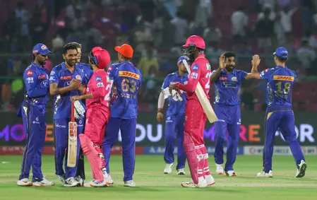 आईपीएल 2026: एमआई के सामने होगी आरआर की मुश्किल चुनौती, जानिए हेड टू हेड रिकॉर्ड? आईपीएल 2026: एमआई के सामने होगी आरआर की मुश्किल चुनौती, जानिए हेड टू हेड रिकॉर्ड?