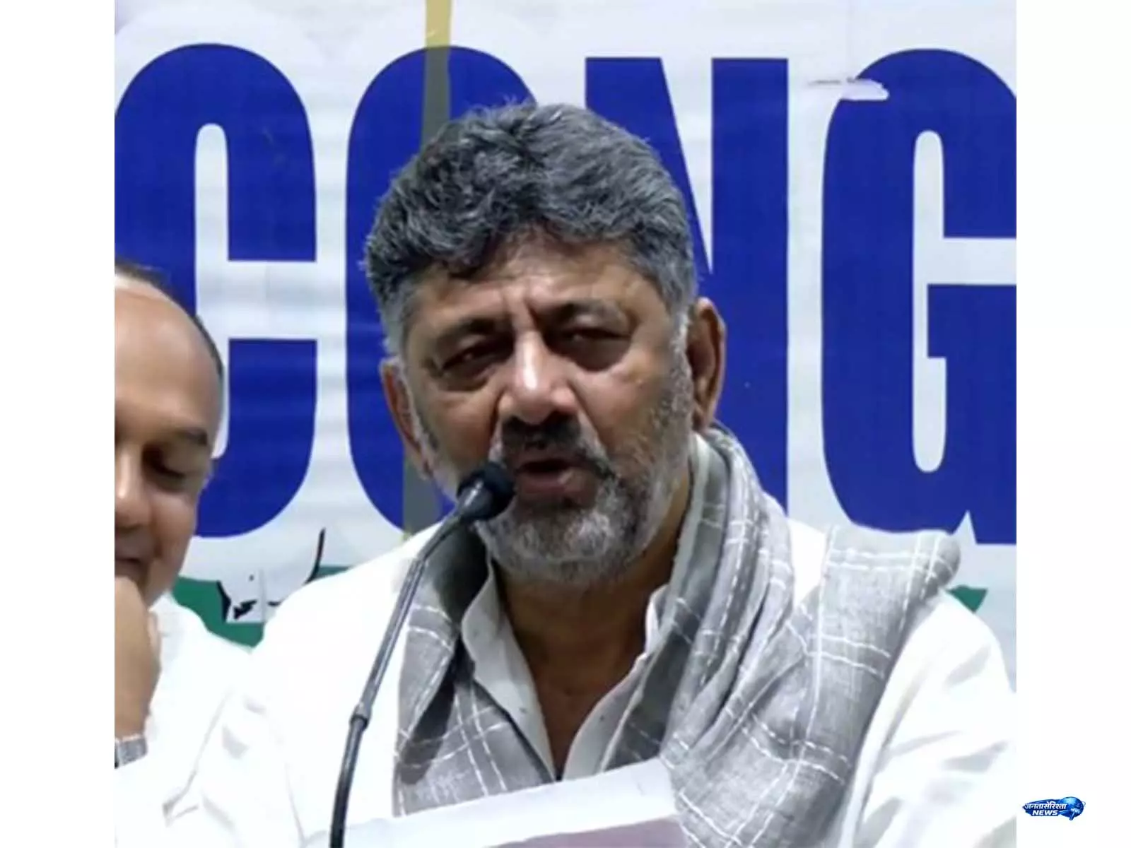 कर्नाटक के डिप्टी CM DK शिवकुमार ने केरल में LDF सरकार के विकास पर सवाल उठाए कर्नाटक के डिप्टी CM DK शिवकुमार ने केरल में LDF सरकार के विकास पर सवाल उठाए