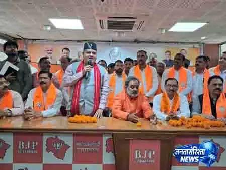 उत्तराखंड में भाजपा का स्थापना दिवस समारोह, बड़ी संख्या में कार्यकर्ता हुए शामिल उत्तराखंड में भाजपा का स्थापना दिवस समारोह, बड़ी संख्या में कार्यकर्ता हुए शामिल