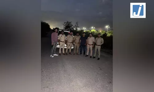 पुलिस मुठभेड़ के दौरान शातिर गिरफ्तार, अवैध हथियार और बाइक बरामद