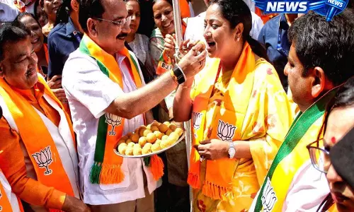 Telangana में सत्ता हासिल करने की उम्मीद के साथ बीजेपी ने मनाया 47वां स्थापना दिवस Telangana में सत्ता हासिल करने की उम्मीद के साथ बीजेपी ने मनाया 47वां स्थापना दिवस