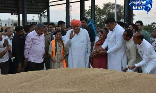 Haryana में मंडी गेट पर सिर्फ़ ट्रैक्टरों की फ़ोटो खींची जाएगी