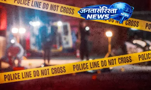 Turbhe पुलिस ने सोने-पेंडेंट लूट के तीन आरोपियों को कुछ ही घंटों में किया गिरफ्तार Turbhe पुलिस ने सोने-पेंडेंट लूट के तीन आरोपियों को कुछ ही घंटों में किया गिरफ्तार