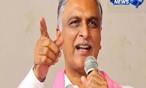 Hyderabad: पारिगी दौरे से पहले BRS नेताओं को हिरासत में लिया, पार्टी ने सरकार की आलोचना Hyderabad: पारिगी दौरे से पहले BRS नेताओं को हिरासत में लिया, पार्टी ने सरकार की आलोचना