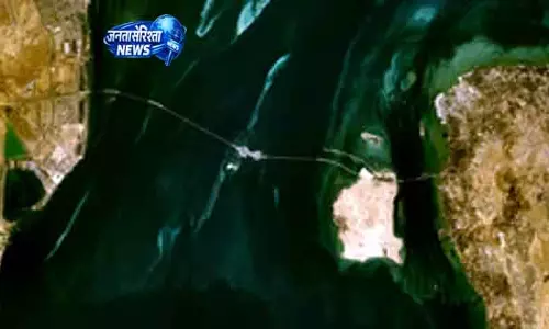Iran से हमले की धमकी के बाद किंग फहद कॉज़वे फिर से खुला Iran से हमले की धमकी के बाद किंग फहद कॉज़वे फिर से खुला