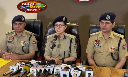 Punjab: 3 लाख रुपये बरामद, आरोपी पुलिस हिरासत में Punjab: 3 लाख रुपये बरामद, आरोपी पुलिस हिरासत में
