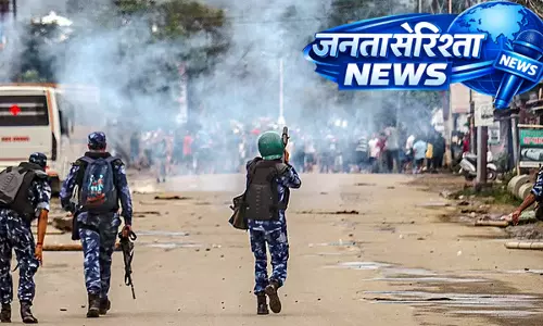 Manipur : बम हमले में दो बच्चों की मौत, माँ गंभीर रूप से घायल Manipur : बम हमले में दो बच्चों की मौत, माँ गंभीर रूप से घायल