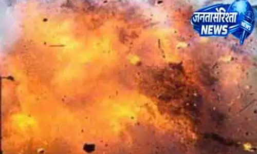 Kabisuryanagar खेल के दौरान देसी बम धमाके में नाबालिग की हालत गंभीर Kabisuryanagar खेल के दौरान देसी बम धमाके में नाबालिग की हालत गंभीर