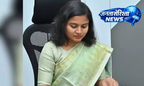समय सीमा का सख्ती से पालन किया जाना चाहिए - District Collector समय सीमा का सख्ती से पालन किया जाना चाहिए - District Collector