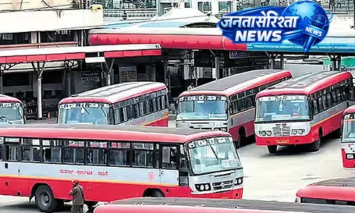 बकाया सैलरी के लिए विरोध: KSRTC स्टाफ ने चित्रदुर्ग से बेंगलुरु तक मार्च किया बकाया सैलरी के लिए विरोध: KSRTC स्टाफ ने चित्रदुर्ग से बेंगलुरु तक मार्च किया