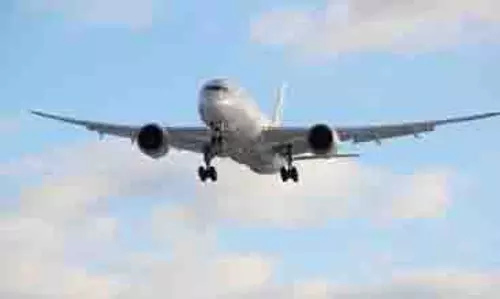 ईरान युद्ध के बीच लंबी उड़ानों पर DGCA ने पायलटों के ड्यूटी टाइम नियमों में दी ढील ईरान युद्ध के बीच लंबी उड़ानों पर DGCA ने पायलटों के ड्यूटी टाइम नियमों में दी ढील