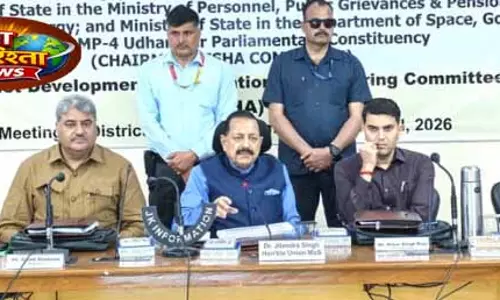 Dr Jitendra ने रामबन को 88 लाख की क्रिटिकल केयर एम्बुलेंस दी Dr Jitendra ने रामबन को 88 लाख की क्रिटिकल केयर एम्बुलेंस दी