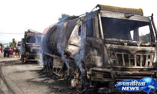 मोइरंग घाटी में rocket हमले के बाद मणिपुर में कर्फ्यू लगा, इंटरनेट बंद मोइरंग घाटी में rocket हमले के बाद मणिपुर में कर्फ्यू लगा, इंटरनेट बंद