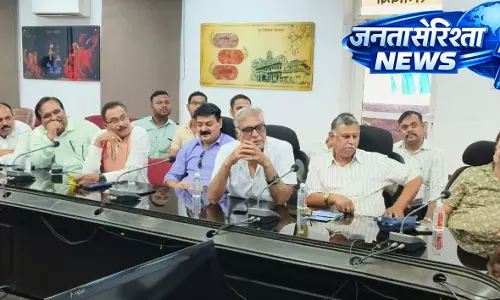तीन माह का खाद्यान्न एकमुश्त भंडारण और सुचारु वितरण की तैयारी