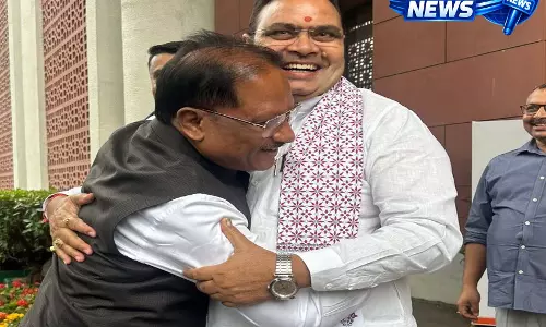 नई दिल्ली में CM विष्णुदेव साय और भजनलाल शर्मा की मुलाकात नई दिल्ली में CM विष्णुदेव साय और भजनलाल शर्मा की मुलाकात