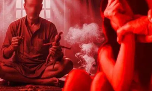 ओझा ने प्राइवेट पूजा के बहाने महिला से rape किया ओझा ने प्राइवेट पूजा के बहाने महिला से rape किया